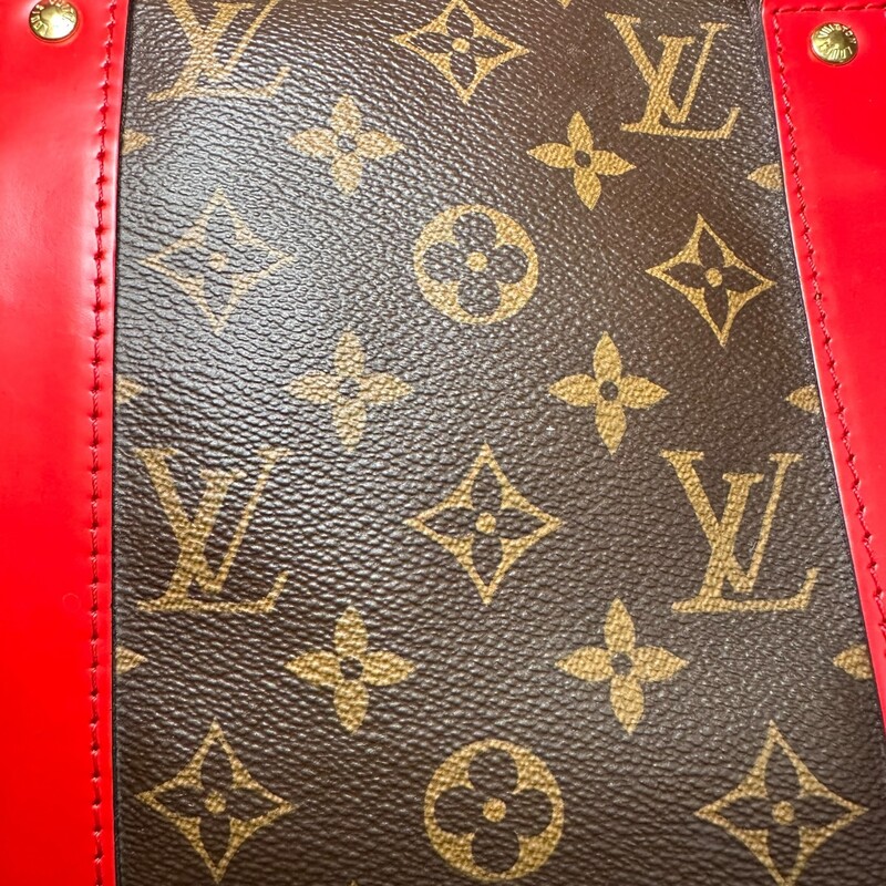 Louis Vuitton Keepall 50 Red<br />
<br />
Dimensions:<br />
19.7 x 11.4 x 9.1 inches<br />
(length x Height x Width)<br />
<br />
Date Code: SD3230<br />
<br />
Note: Stains inside the bag (see photos)<br />
<br />
The Keepall Bandouliere 50 travel bag is made from Monogram Macassar canvas with colored-leather top handles, lateral bands, and name tag. The inside is lined with textile in the same bright color for a bag that’s as joyful as it is functional. The generously sized Keepall 50 can be brought onto the plane as carry-on luggage.