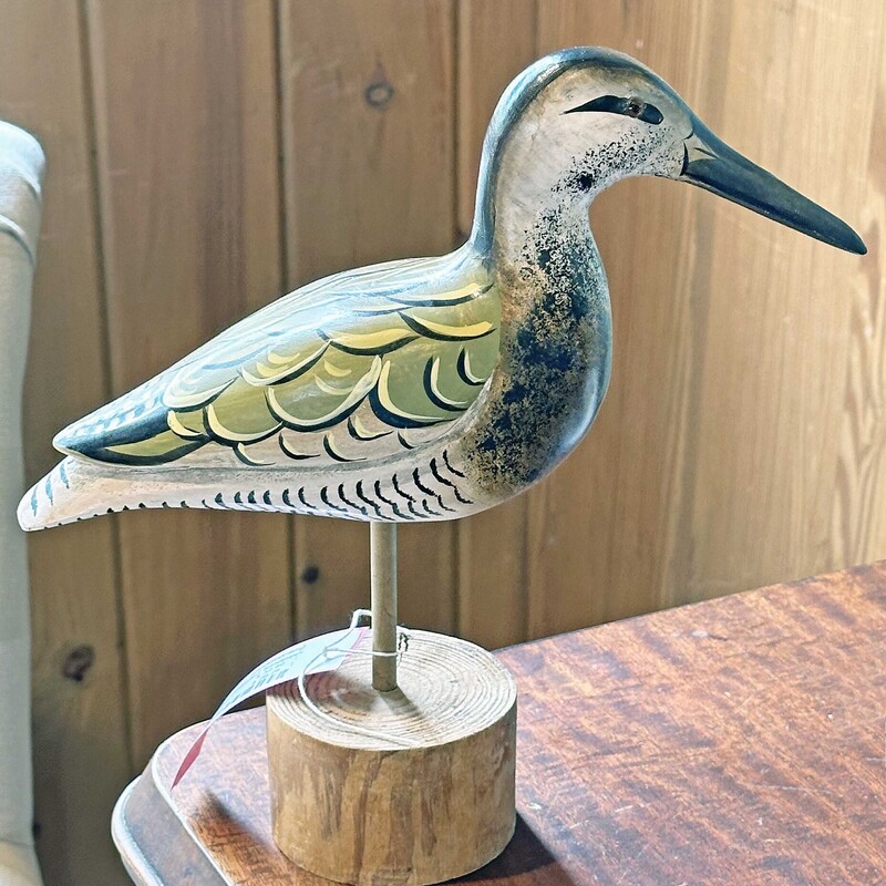 Carved/Painted Sandpiper,
 Size: 10x3x11
Nicely carved and painted sand piper on  doel and mounted in a piece of wood.  It is great conditon and looks very realistic