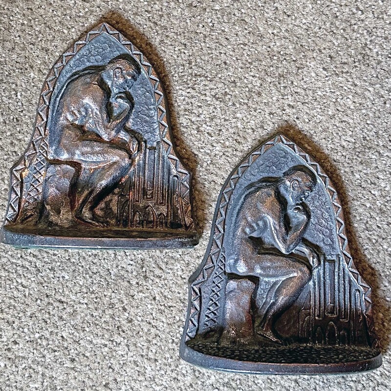 Vintage Brass The Thinker Bookends
6.5 In x 5 In.