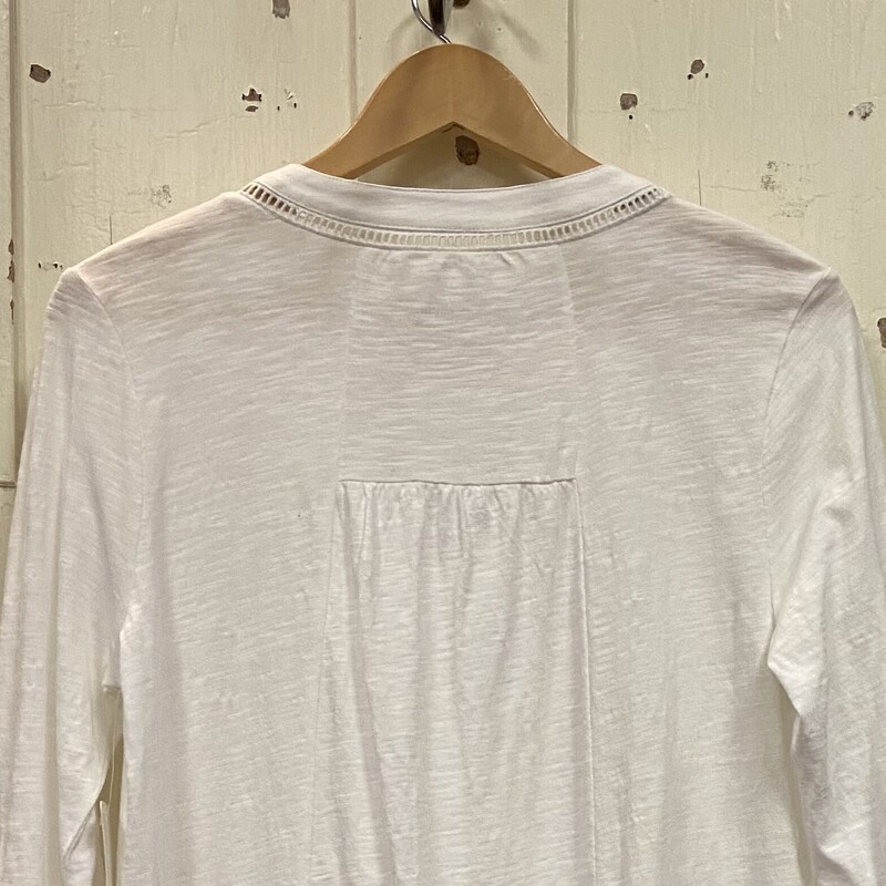 NWT Wht Eyelet Top<br />
White<br />
Size: S R $90