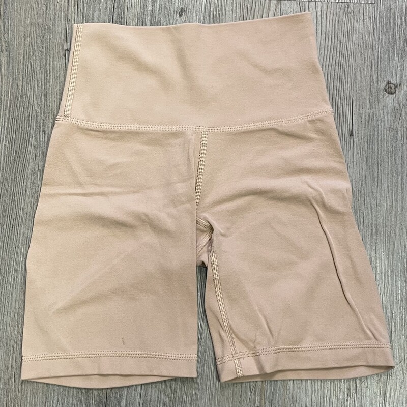 TNA 2xs Bike Shorts, Tan, Size: 12Y+
Original Size 2XS
Small Stain At Front
