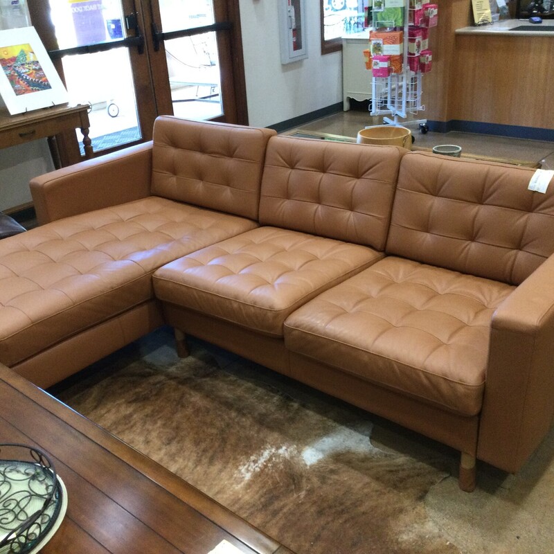 Leather Sectional, Leather, Size: Mc2548

34H X 92L X 26D


FOR IN-STORE OR PHONE PURCHASE ONLY
LOCAL DELIVERY AVAILABLE $50 MINIMUM