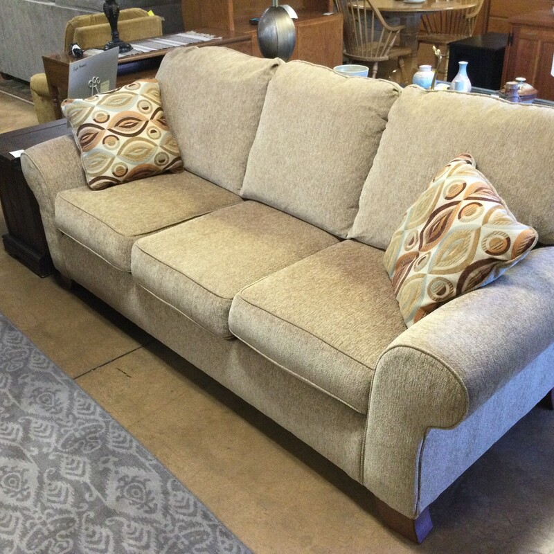 3 Cushion, Gold, Size: R4170


35H X 86L X 22D


FOR IN-STORE OR PHONE PURCHASE ONLY
LOCAL DELIVERY AVAILABLE $50 MINIMUM