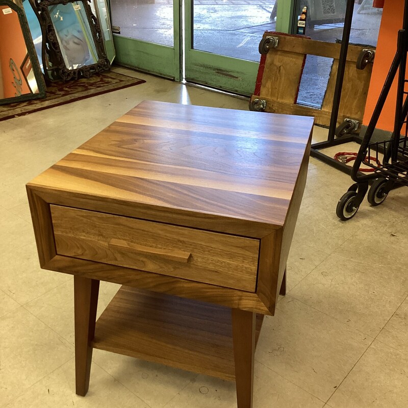 1 Drawer End Table, Wood, RC WILLEY
20 in w x 24 in d x 24 in t