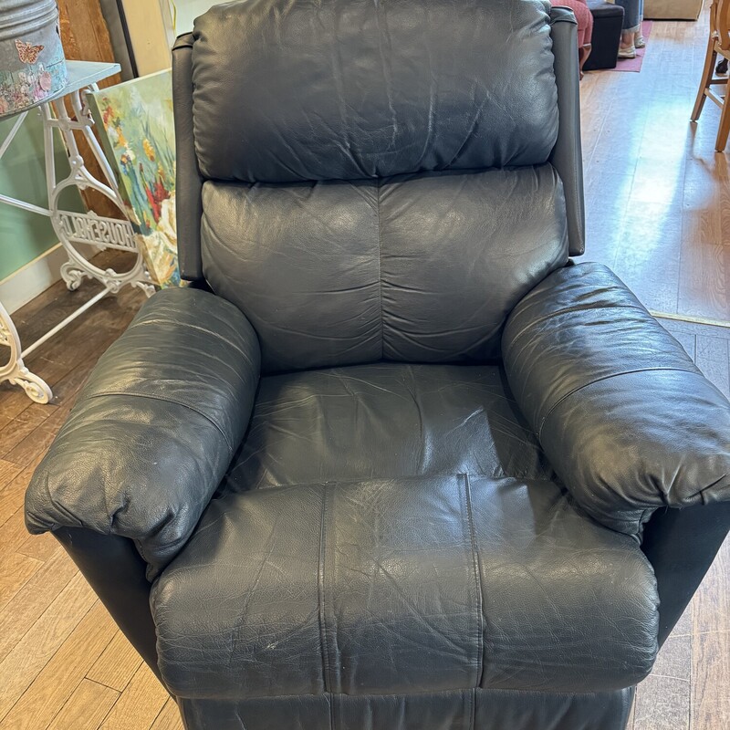 Blue Leather Swivel Recliner
Manual
35 Inches Wide, 39 Inches Deep, 39 Inches High