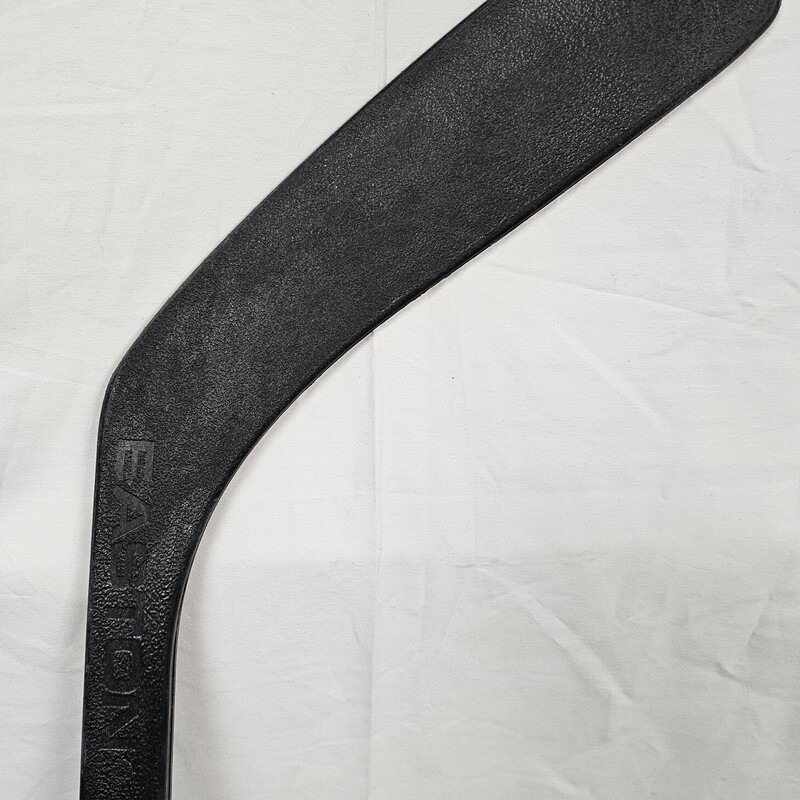 Easton Rush Street Aluminum Street Hockey Stick, Right, Size: Senior, pre-owned