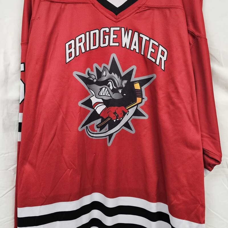 Bridgewater Bandits #5 Reversible Hockey Jersey, Red/White, Size: Not Found, looks like a Sr M. Old Logo! pre-owned