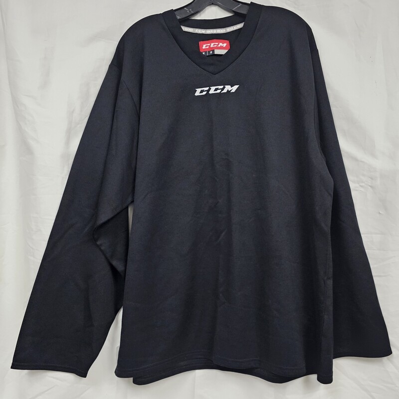 CCM Hockey Practice Jersey, Black, Size: Sr M, pre-owned