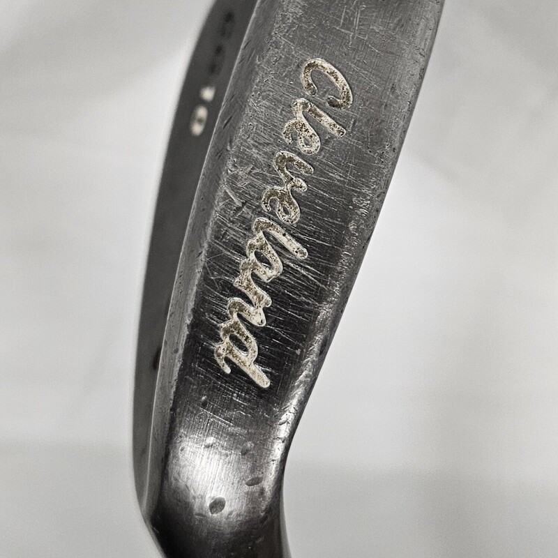Cleveland CG 10 46 degree Pitching Wedge, Size: Mens Right Hand, pre-owned