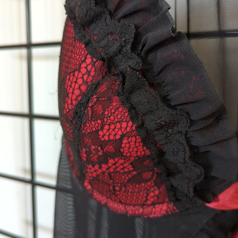 La Vie En Rose, Black & Red Lace,
Size: XL