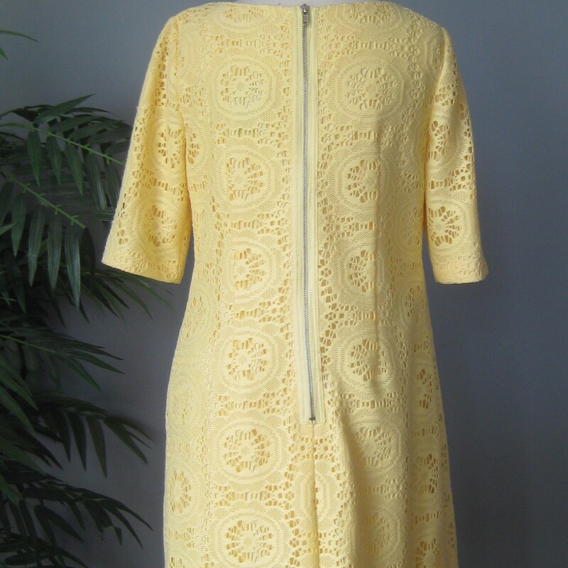 NWT A. Papell Lace SS, Yellow, Size: 10<br />
This lace dress is super easy to wear and enjoy yourself in but isn't boring because of the pretty lemon yellow color.<br />
Fully lined<br />
Short Sleeve<br />
exposed zipper in the center back.<br />
by Adrianna Papell<br />
size 10<br />
Flat measurements:<br />
shoulder to shoulder: 15.5<br />
amrpit to armpit: 18.25<br />
waist area: 17<br />
hip: 21.75<br />
length: 36.5<br />
perfect condition!<br />
never worn,.<br />
thanks for looking!<br />
#69837