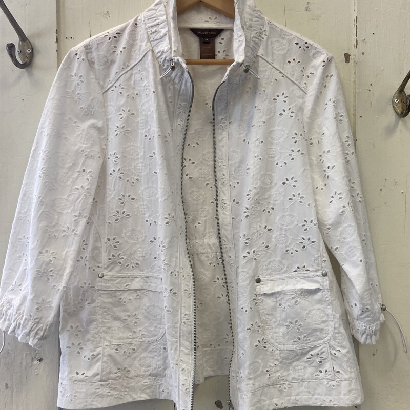 Wht Eyelet Zip Jacket<br />
White<br />
Size: 0X