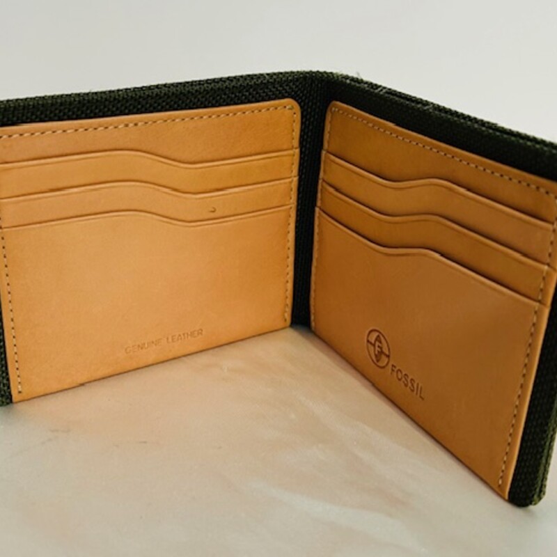Fossil Mens Leather & Canvas Fold Wallet
Tan Green
Size: 4.5 x 3.5H