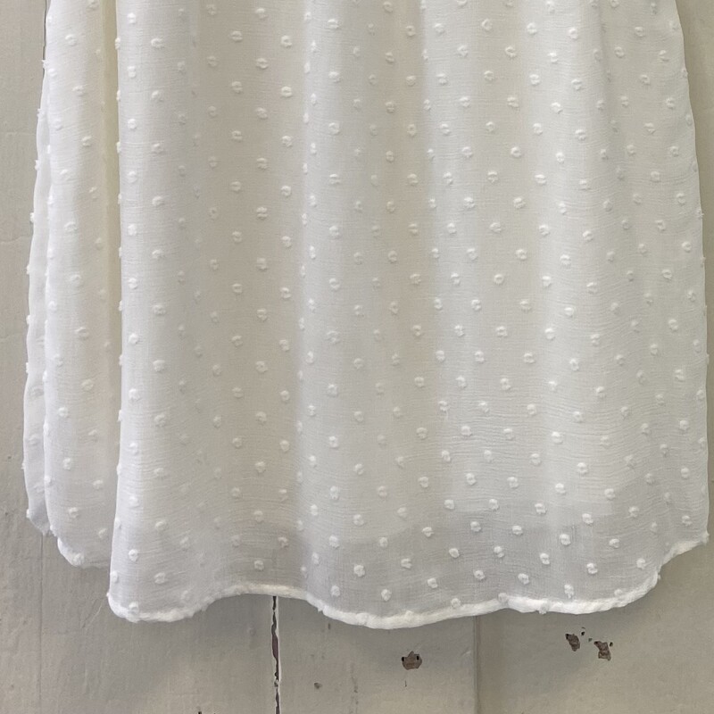 NWT Wht Nubby Slvless<br />
White<br />
Size: XL