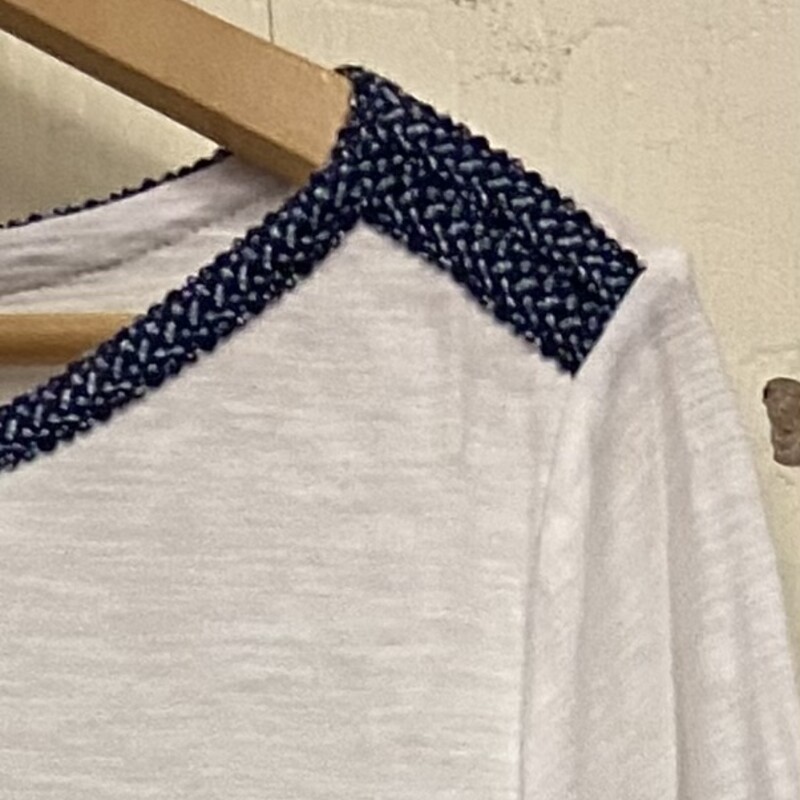 Wht/nvy/rd Sailboat Top<br />
Wt/nvy/r<br />
Size: 1X