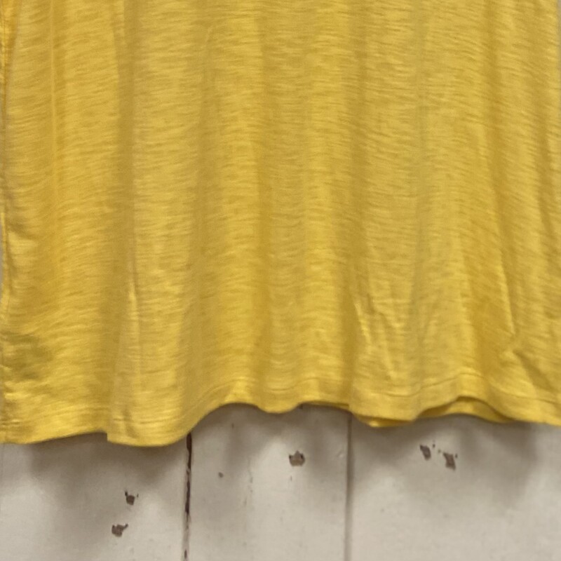 NWT Yellow Lace Tee<br />
Yellow<br />
Size: 3X