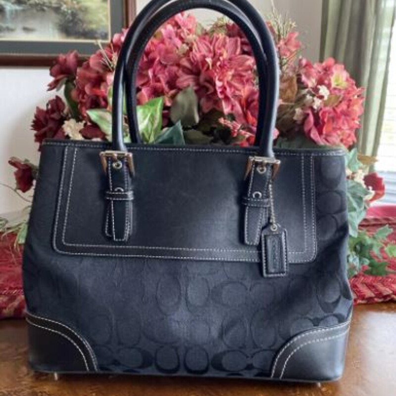 Coach Jacquard Canvas Hampton Handbag
Black Silver Size: 14 x 8.5H