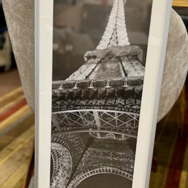 Jim Alinder La Tour Eiffel Print
Black White Silver Size: 13.5 x 37.5H