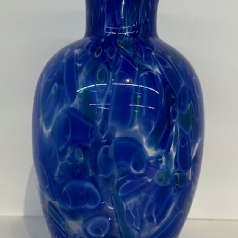 Glass Blown Spot Swirl Vase
Blue White Green
Size: 5 x 8.5H