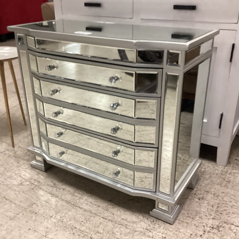 Mirrored Cabinet, Silver, 3 Drawers
30 in w x 14 in d x 26 in t