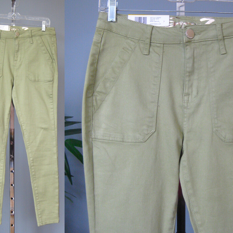 Brand new jeans from Seven 7.
Wearable sage jean
these are called Utility
High rise skinnies will come to the ankle.
Size 4
flat measurements:
waist: 15.5
hip: 18.5
rise: 10
inseam: 28.5
side seam: 39


Thanks for looking!
#66110