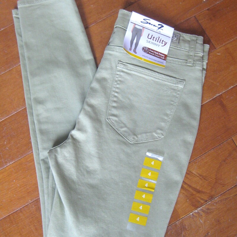 Brand new jeans from Seven 7.
Wearable sage jean
these are called Utility
High rise skinnies will come to the ankle.
Size 4
flat measurements:
waist: 15.5
hip: 18.5
rise: 10
inseam: 28.5
side seam: 39


Thanks for looking!
#66110