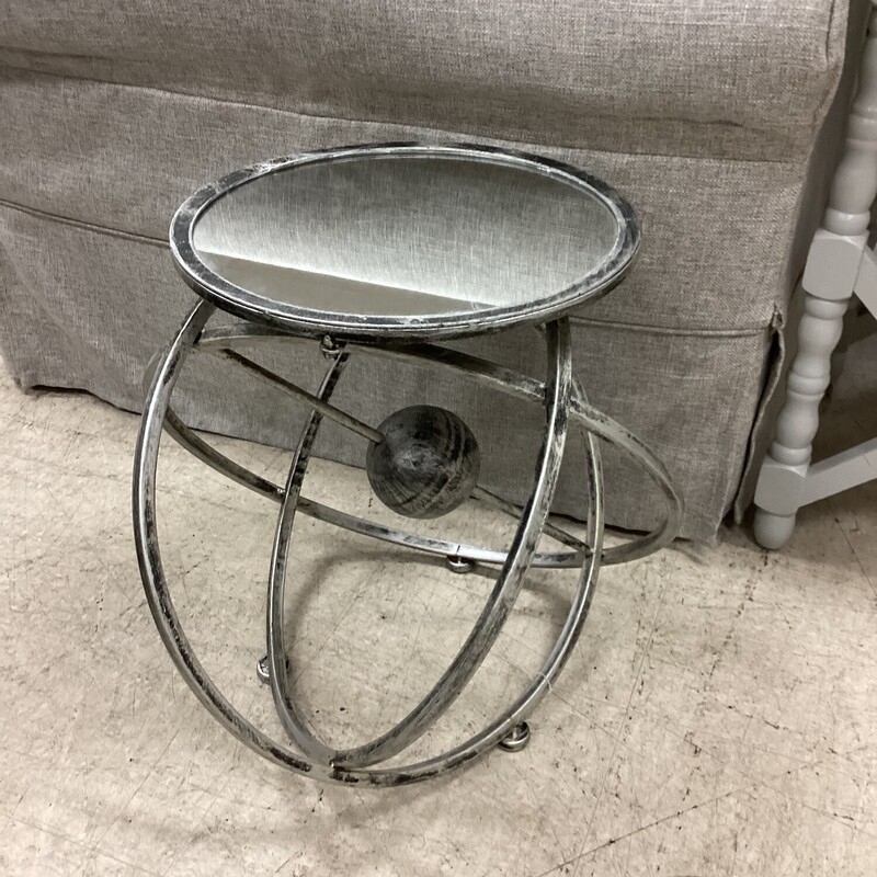 Round Side Table