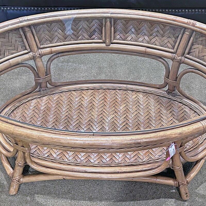 Oval Bamboo and Wicker Glass Top Coffee Table
41 In Wide x 26 In Deep x 17 In Tall.