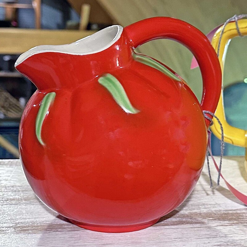1940s Pantry Parade Brand
Tomato Pitcher
7 In x 7 In.