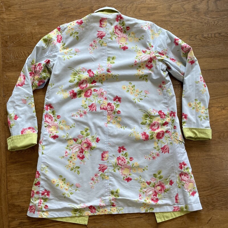 Reversible Floral Coat, Lime Blu, Size: Small<br />
<br />
All sales are final! Get it shipped or pick it up in-store within 7 days of purchasing. Thanks for shopping with us :)