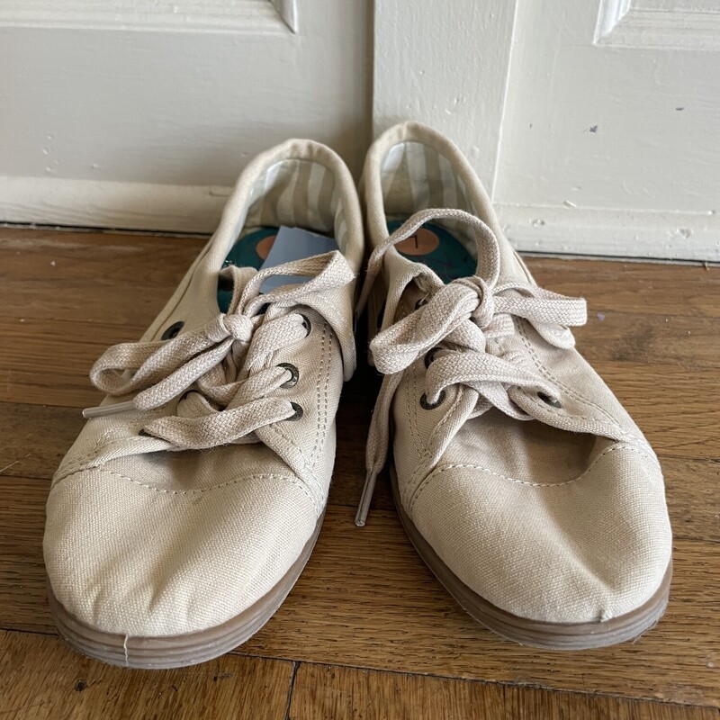 Blowfish Canvas Shoe, Sand, Size: 7

All sales are final! Get it shipped or pick it up in-store within 7 days of purchasing. Thanks for shopping with us :)