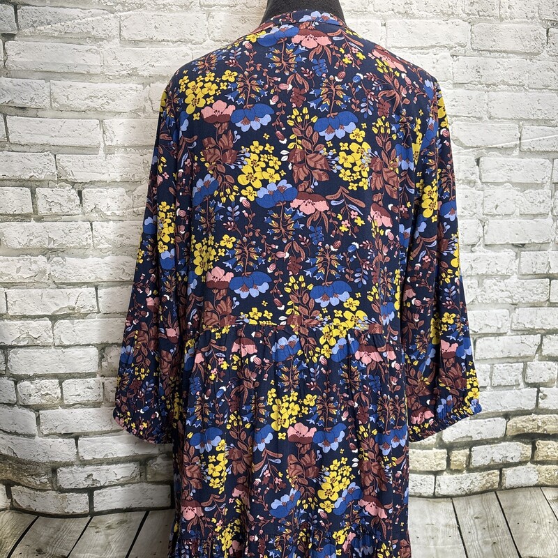 Natural Life, Floral, Size: Medium