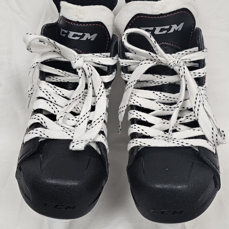 CCM JetSpeed FT340 Youth Hockey Skates, Size: Y12, pre-owned in excellent shape!