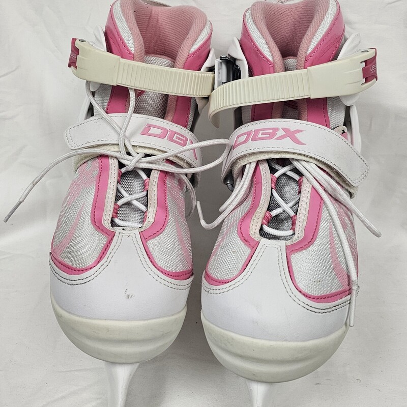 DBX Adjustable Girls Recreational Ice Skates, Size: 3-6, pre-owned