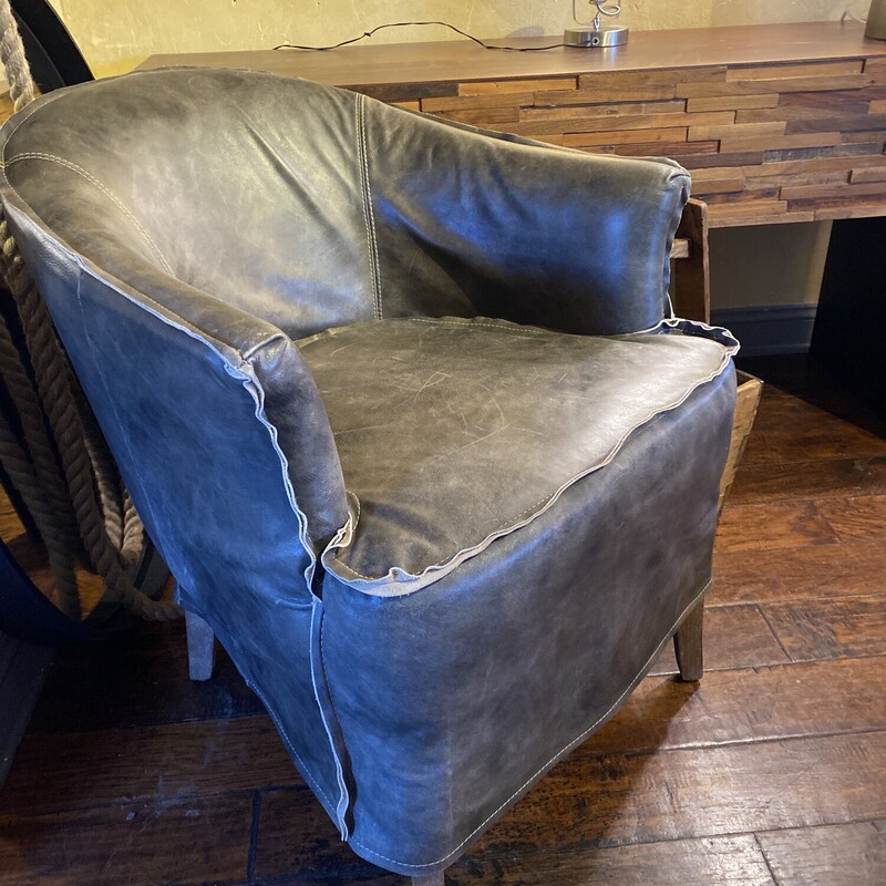 Leather Barrel Chair

Size: 24Wx24Dx30H