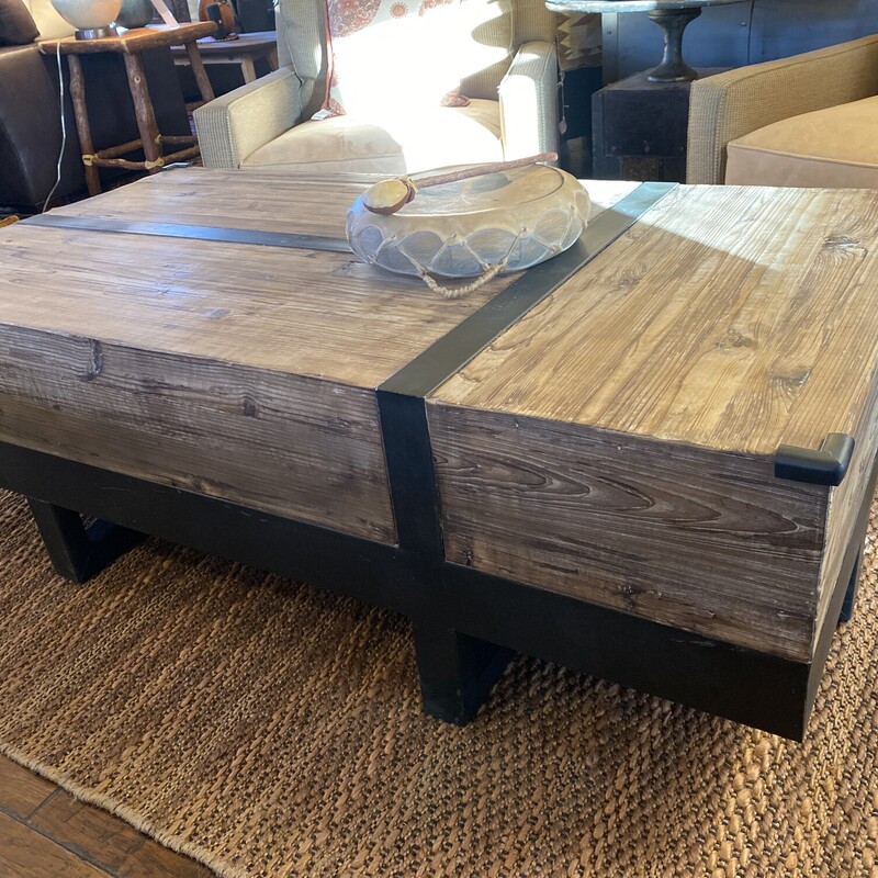 Reclaimed Wood

Size: 59Lx31Dx18H