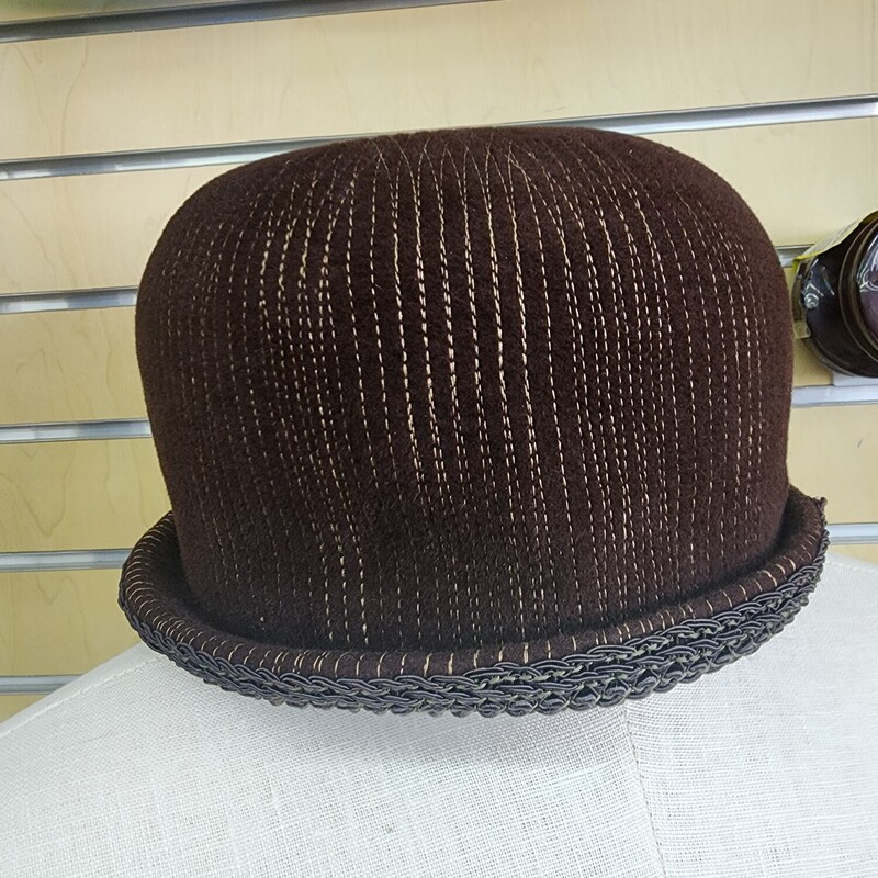 Vtg Schiaparelli Paris Hat, Brown, Size: Ladies<br />
Contact store ofr shipping. Several other vintage hats available.