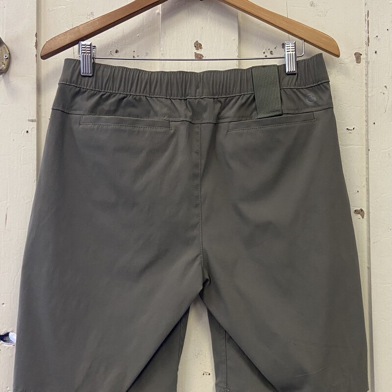Olive First Ascent Shorts
Olive
Size: 8 - Tall