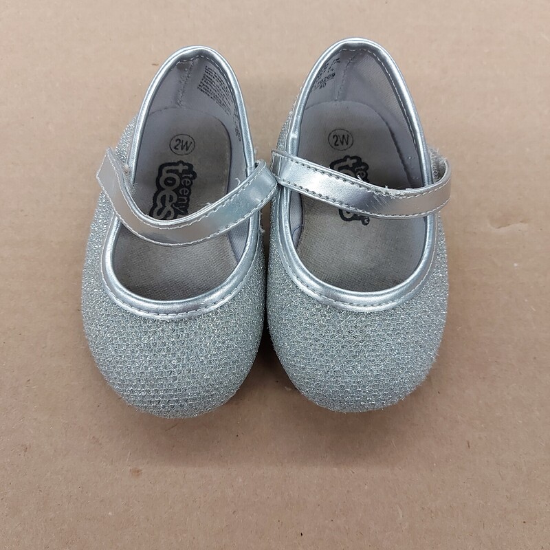 Teeny Toes, Size: 2, Item: Shoes