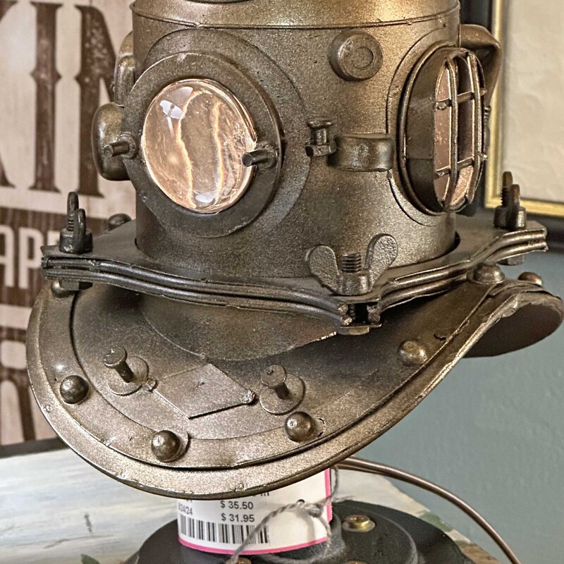 Divers Helmet Lamp 10 In