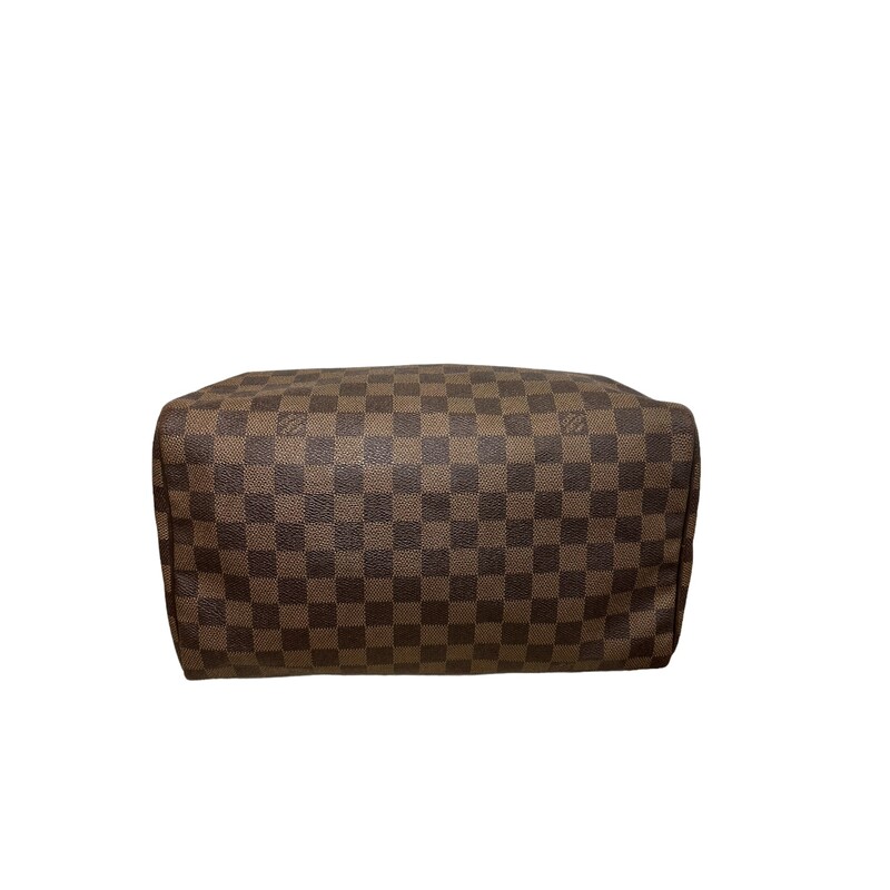 Louis Vuitton Speedy, Ebene, Size: 30

Date Code: SD2150

Minor wear on handels.

Dimensions:
Handle Drop: 4
Height: 9.75
Width: 12.25
Depth: 6.75