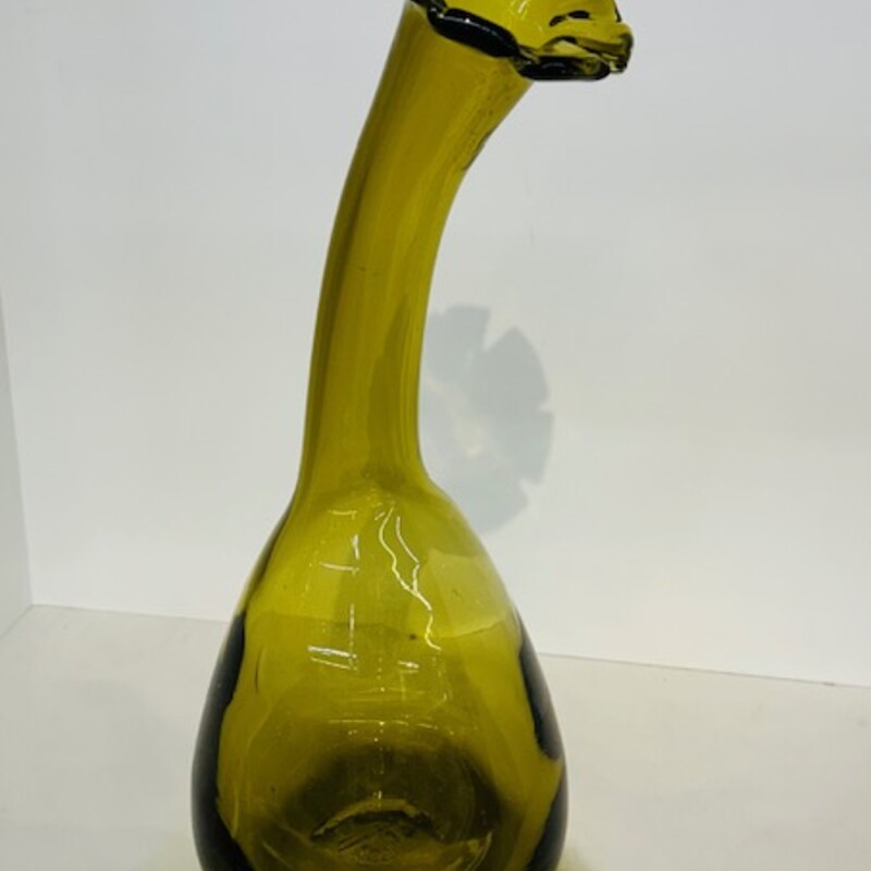 Barovier & Toso Bottleneck Vase with Crenellated Rim
Yellow Green Size: 6.5 x 15.5H