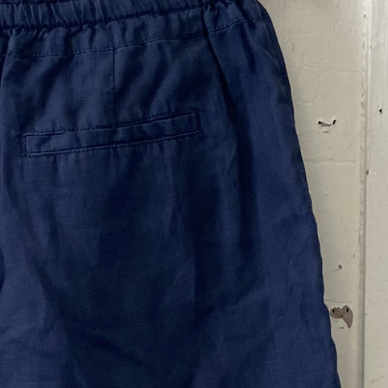 Blue Linen Tie Shorts<br />
Blue<br />
Size: Small