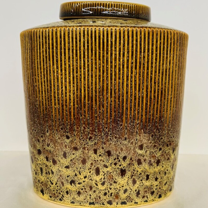 Glazed Texture Oval Jar with Lid
Gold Brown Tan
Size: 8 x 5.5 x 9.5H