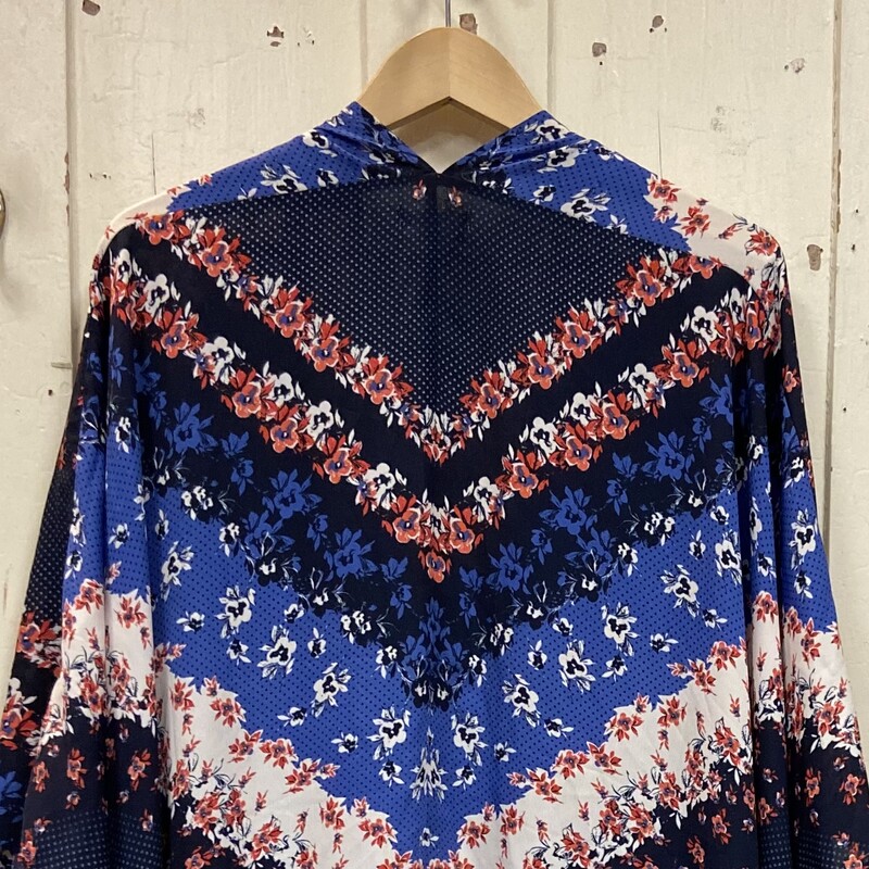 Blu/coral Floral Kimono
Blu/cora
Size: 1X