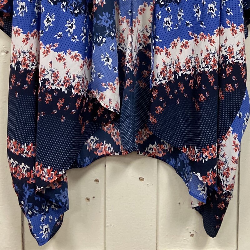 Blu/coral Floral Kimono
Blu/cora
Size: 1X