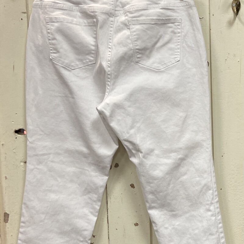 Wht So Slimming Jeans<br />
White<br />
Size: 14