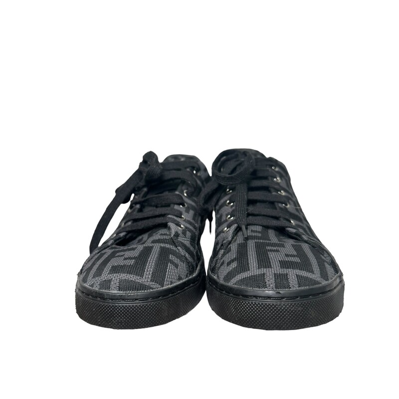 Fendi Forever Allover, Size: 41
Some wear on soles
Code:E1258