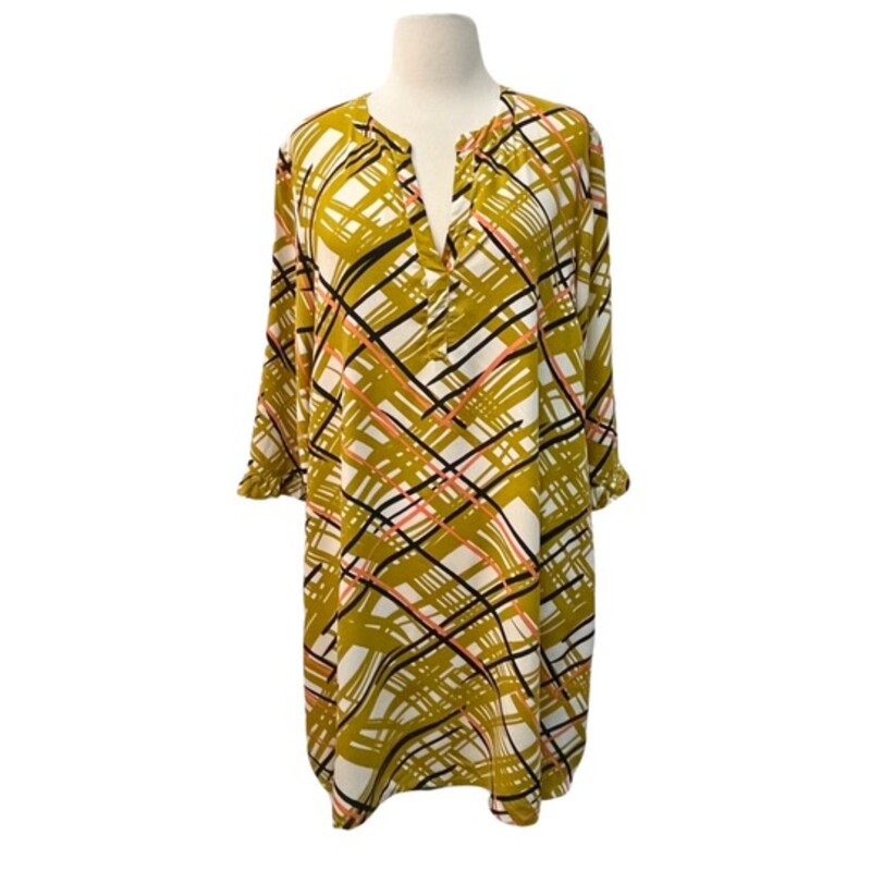 Masai Abstract Dress<br />
Stunning!<br />
Dijon, Cream and Black<br />
3/4 Sleeves with Ruffle Trim<br />
Size: Medium