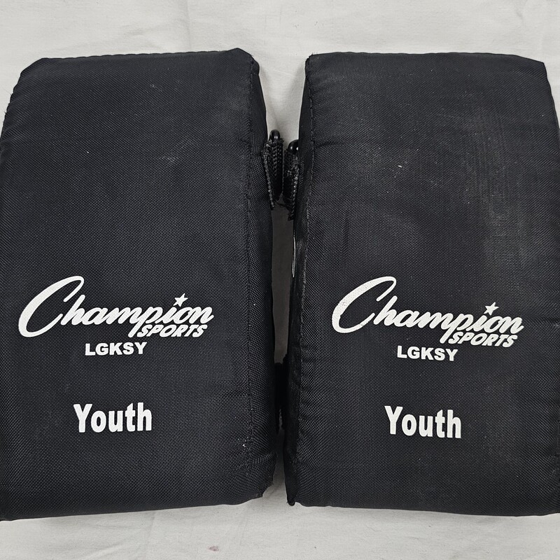 Champion Sports Catchers Knee Savers, Black, Size: Youth, pre-owned